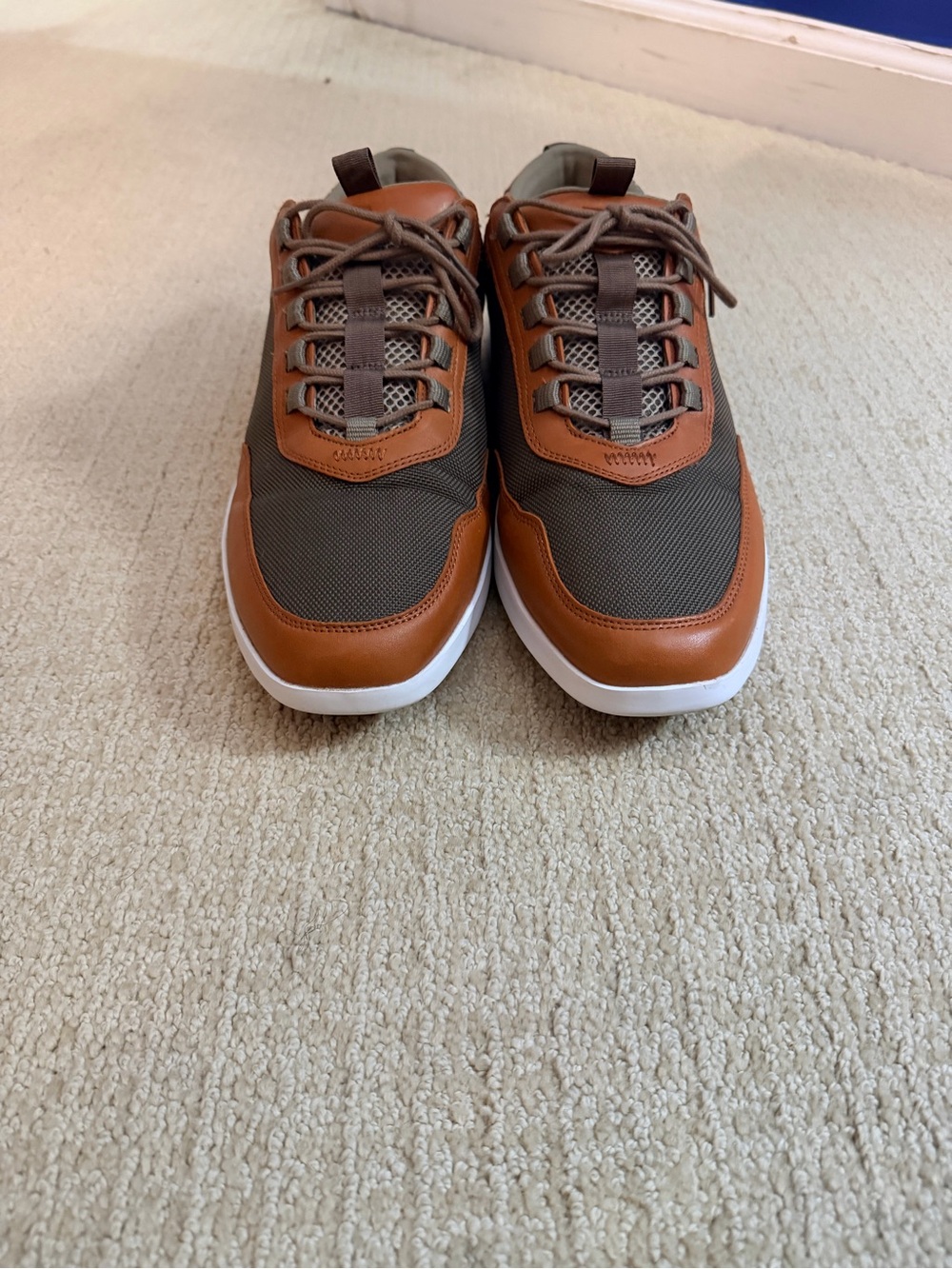 Men's Low-Top Sneakers in Brown and Olive – Casual Comfort